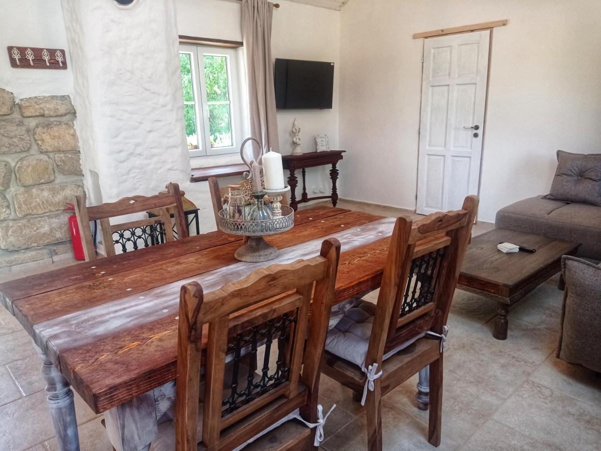 Bungalov Trapani Ruzova Buitenkant foto