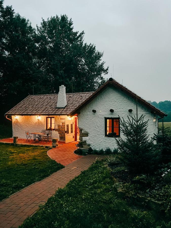 Bungalov Trapani Ruzova Buitenkant foto